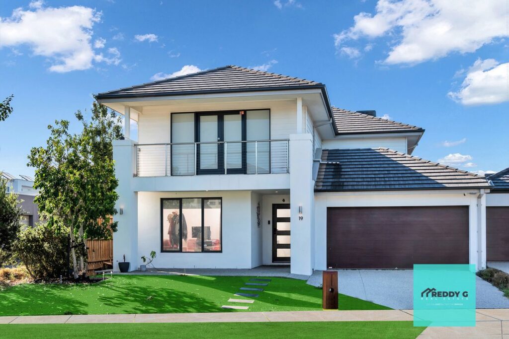 19 Thornbury Way, Williams Landing VIC 3027