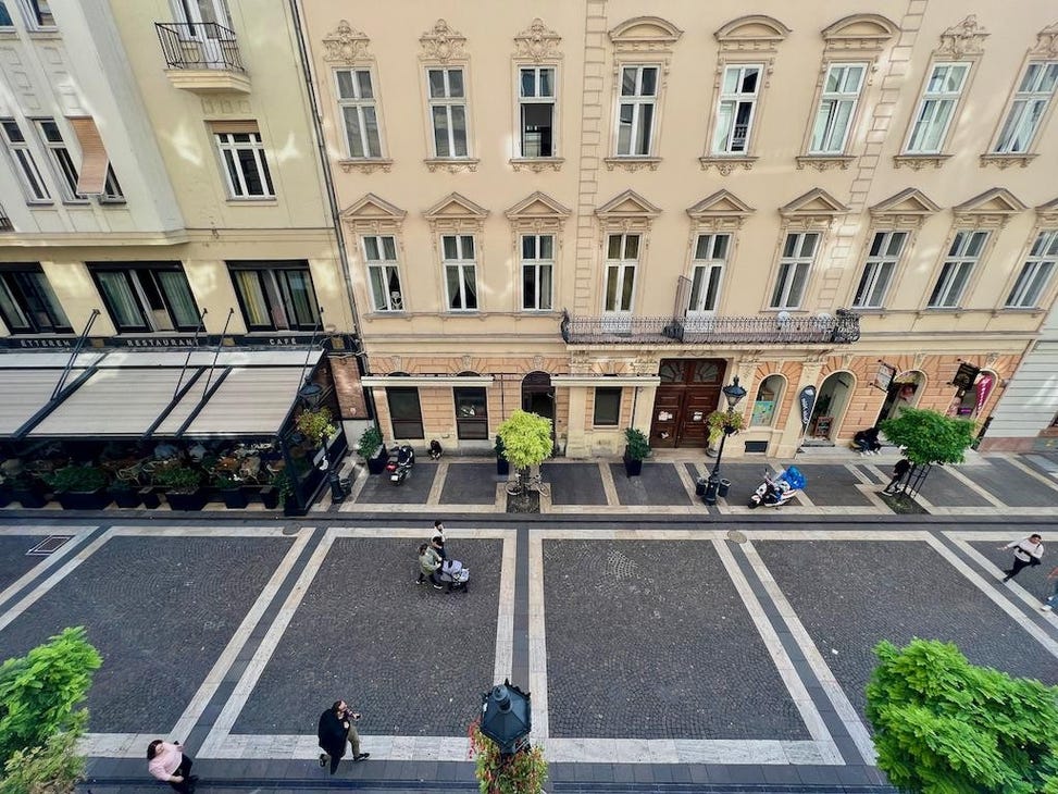 Stílusos és funky lakás eladó a Zrínyi utcában, Budapest