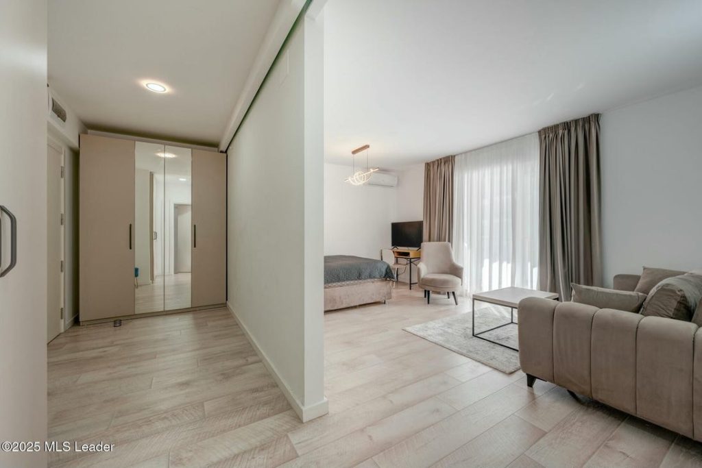 Studio Modern, Mobilat și Echipat în Zona Death Road, Mogoșoaia