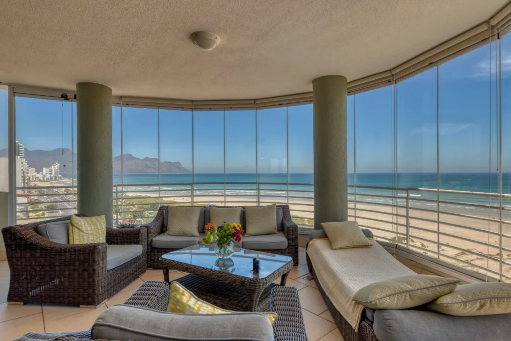 3-Slaapkamer Woonstel in Strand-Noord, Strand, Wes-Kaap