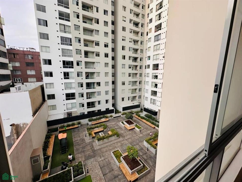 Moderno Departamento en Edificio Urban Park – Cercado de Lima