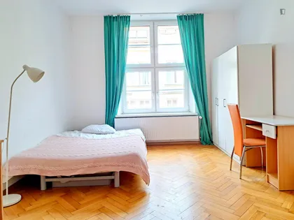 Przytulna sypialnia dwuosobowa z balkonem w Kazimierzu