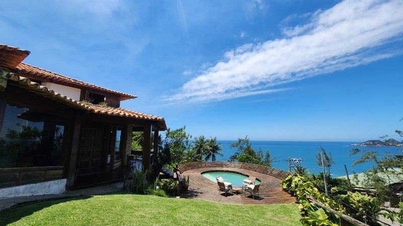Exclusividade! Linda Casa de Luxo com Vista para o Mar