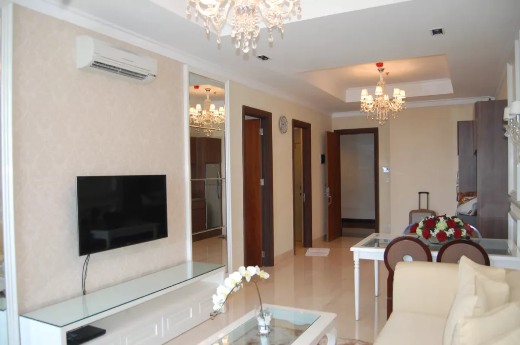 Apartemen Mewah 2 Kamar Tidur untuk Disewa di Jl. Senopati Raya