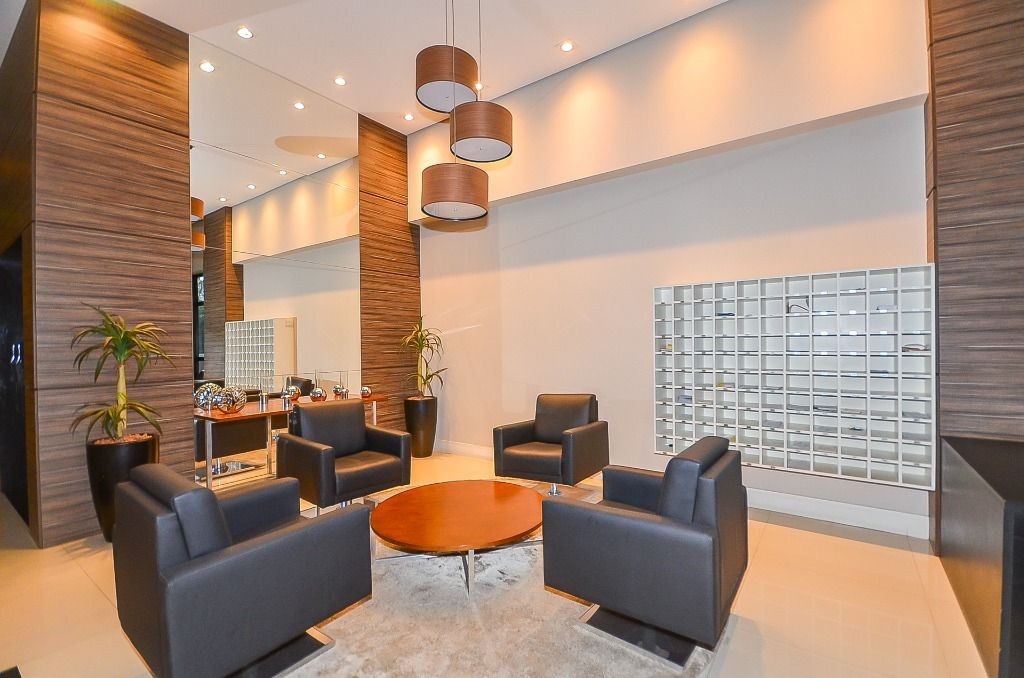 Apartamento para Aluguel – 1 Quarto, 42 m² – Av. Iguaçu, 1090