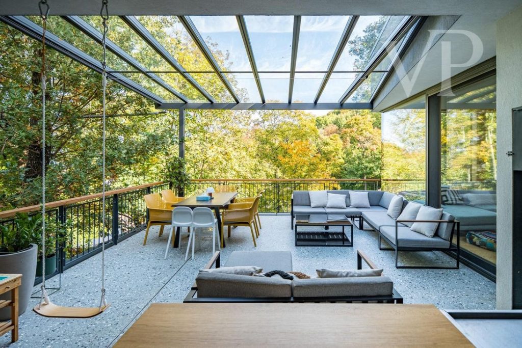 🌿 Modern Természetközeli Luxus – Eladó Csillagvölgyi úti Kertlakás