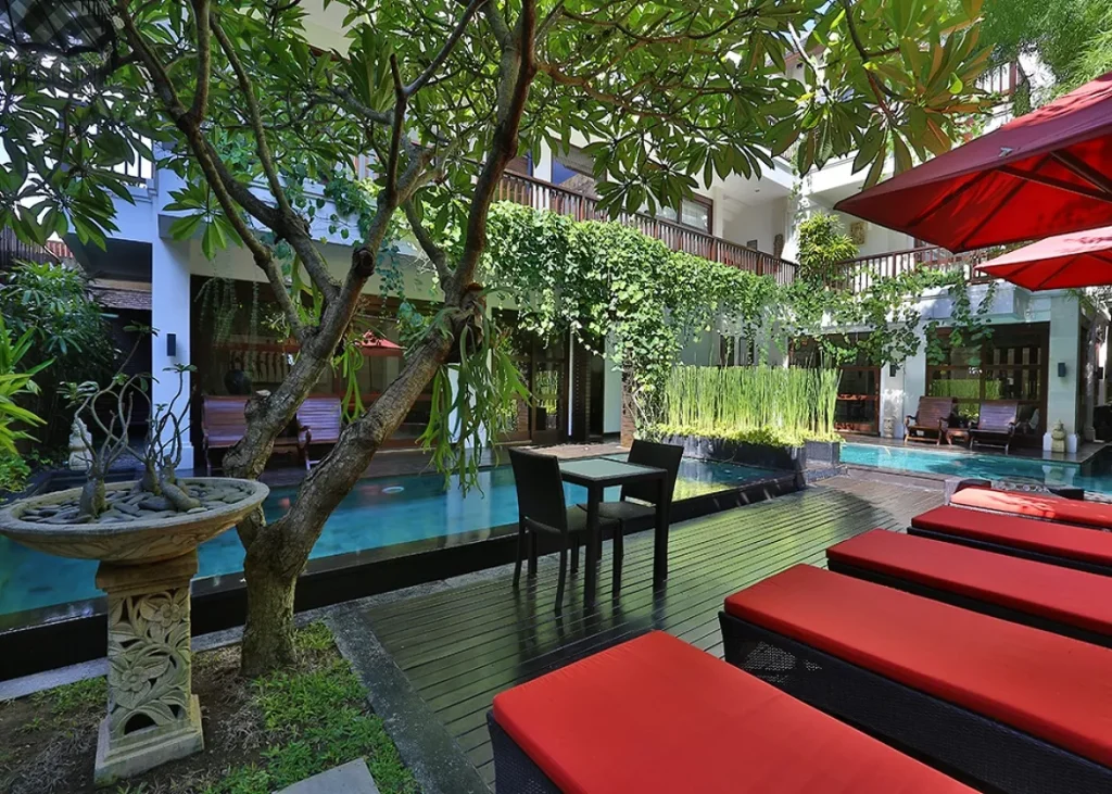 Villa Mewah 6 Kamar Tidur Dijual di Kuta, Bali – Investasi Pariwisata Premium