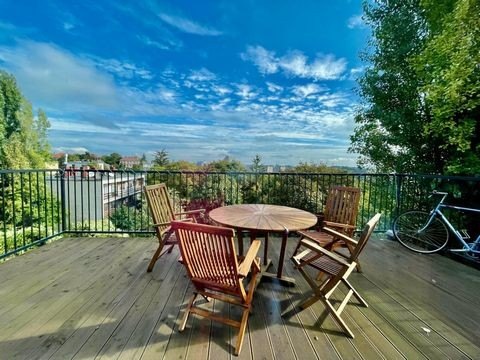 Téglaépítésű, 4 szobás ikerház bérbeadó – Mom Park közelében, Budapest XII.