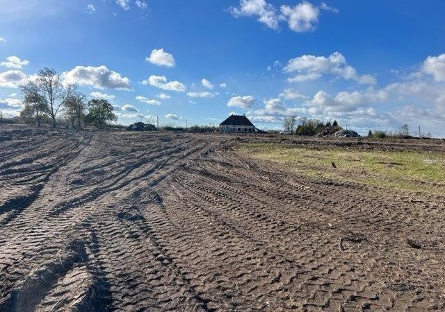 Ipari-Kereskedelemi Település Eladó Söptén, Ausztria Határán