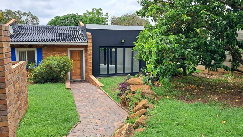 Moderne Woonhuisie in Fourways Fourways, Sandton