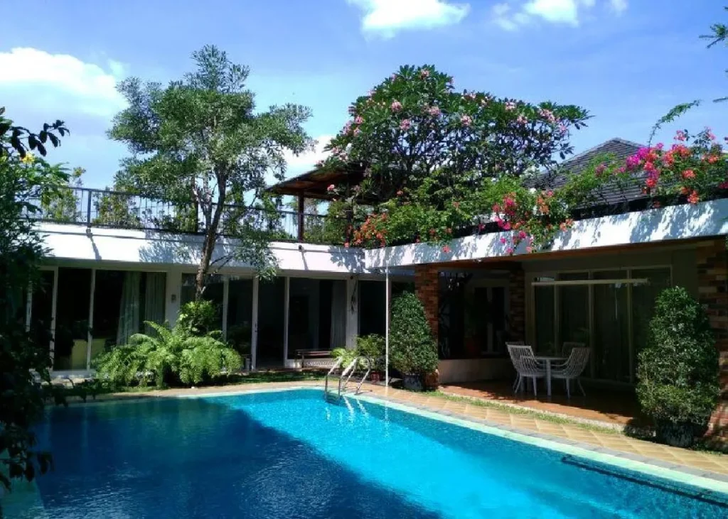 Rumah Mewah 4 Kamar Tidur Dijual di Pejaten Barat, Jakarta Selatan