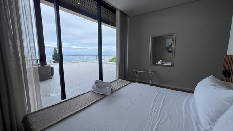 Pragtige Gesinswoning met See-uitsig – Ideale Vakansiehuis of Mede-eienaarskap