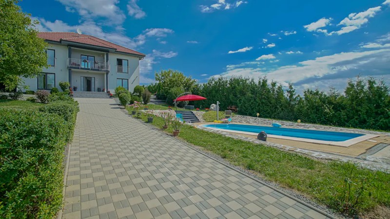 Vilă de Vacanță Premium pentru Închiriat lângă Brașov