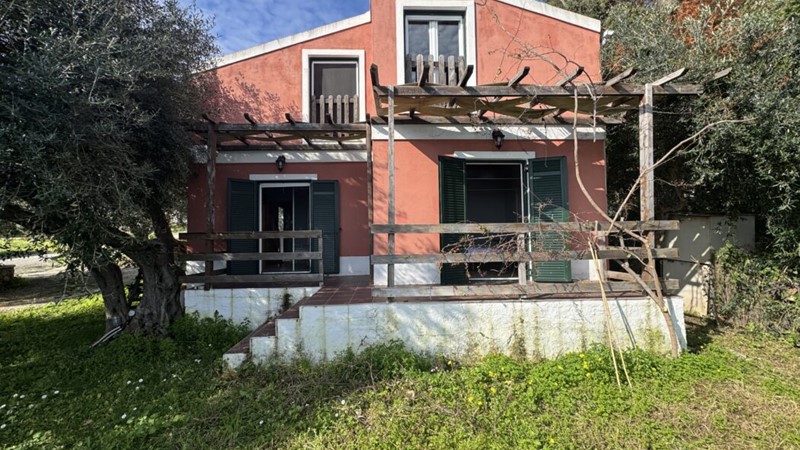 Πρόσφορα Θαλάσσιο Συγκρότημα Διαμερισμάτων στα Μπενίτσες, Κέρκυρα