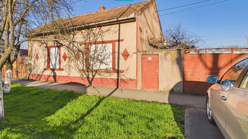 Teren Intravilan cu Imobil pe Calea 6 Vânători – 300 €/lună