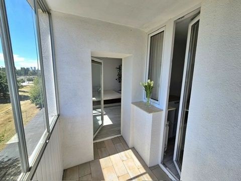 Mieszkanie na sprzedaż w Warszawie (Praga-Północ) – Przestronne i świetnie skomunikowane!