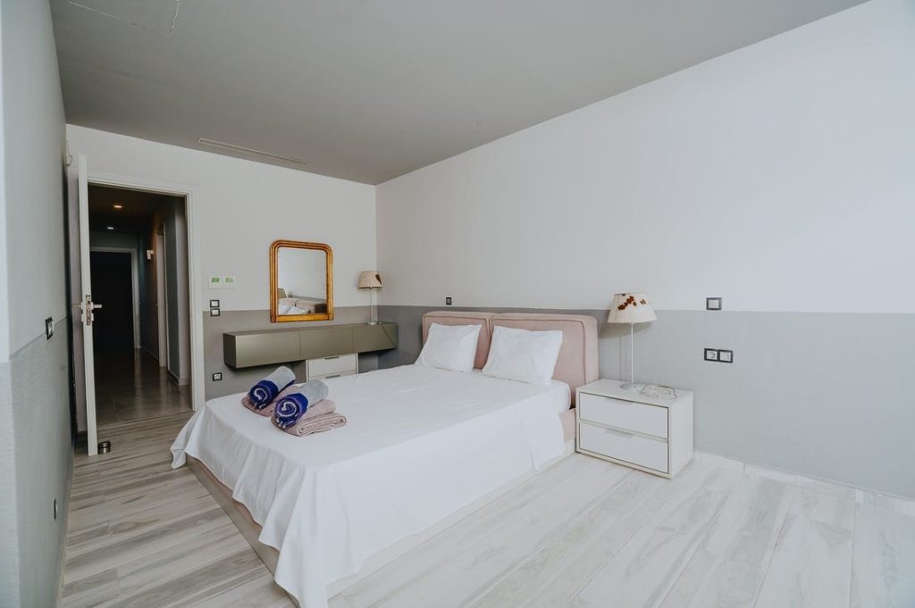 Εξαιρετική Κατοικία Ανώτατης Πολυτέλειας στη Νότια Ακτή της Αττικής