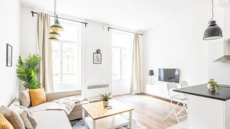 Charming & Cozy Central 1BEDRM Suites – Hangulatos és Kényelmes Lakosztály Budapest Szívében